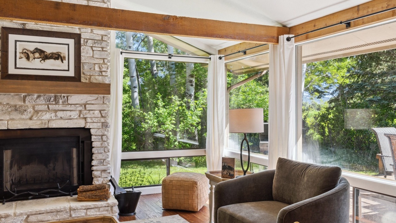 Photo of Livingroom in Jackson Hole