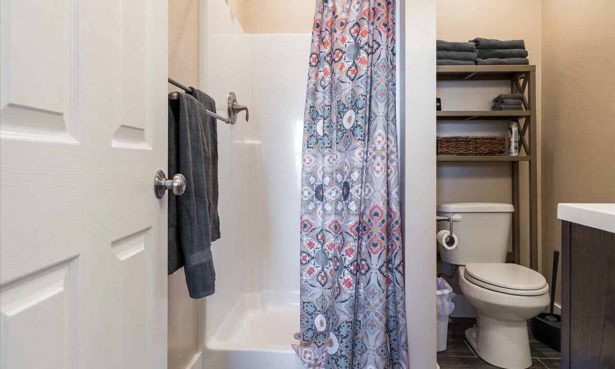 Photo of Bathroom in Leigh Creek Estates