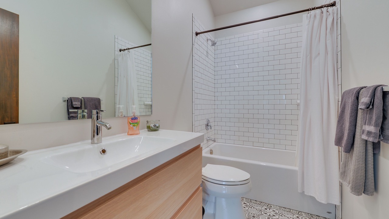 Photo of Bathroom in Alpine