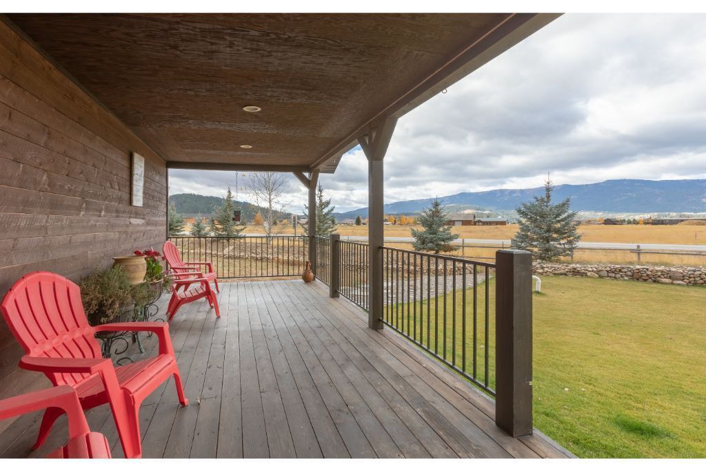 Photo of Patio Balcony in Alpine Northeast