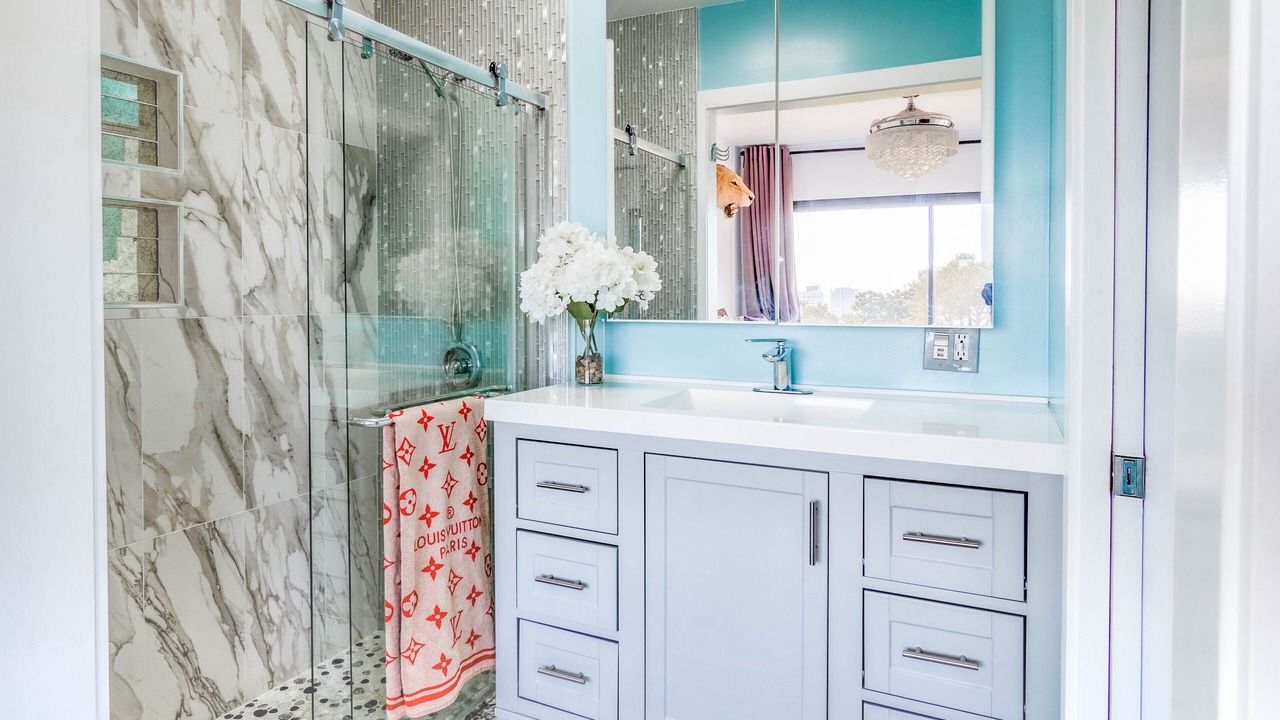 Photo of Bathroom in Hollywood Hills