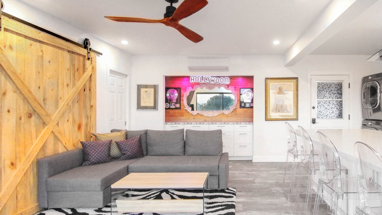 Photo of Livingroom in Hollywood Hills