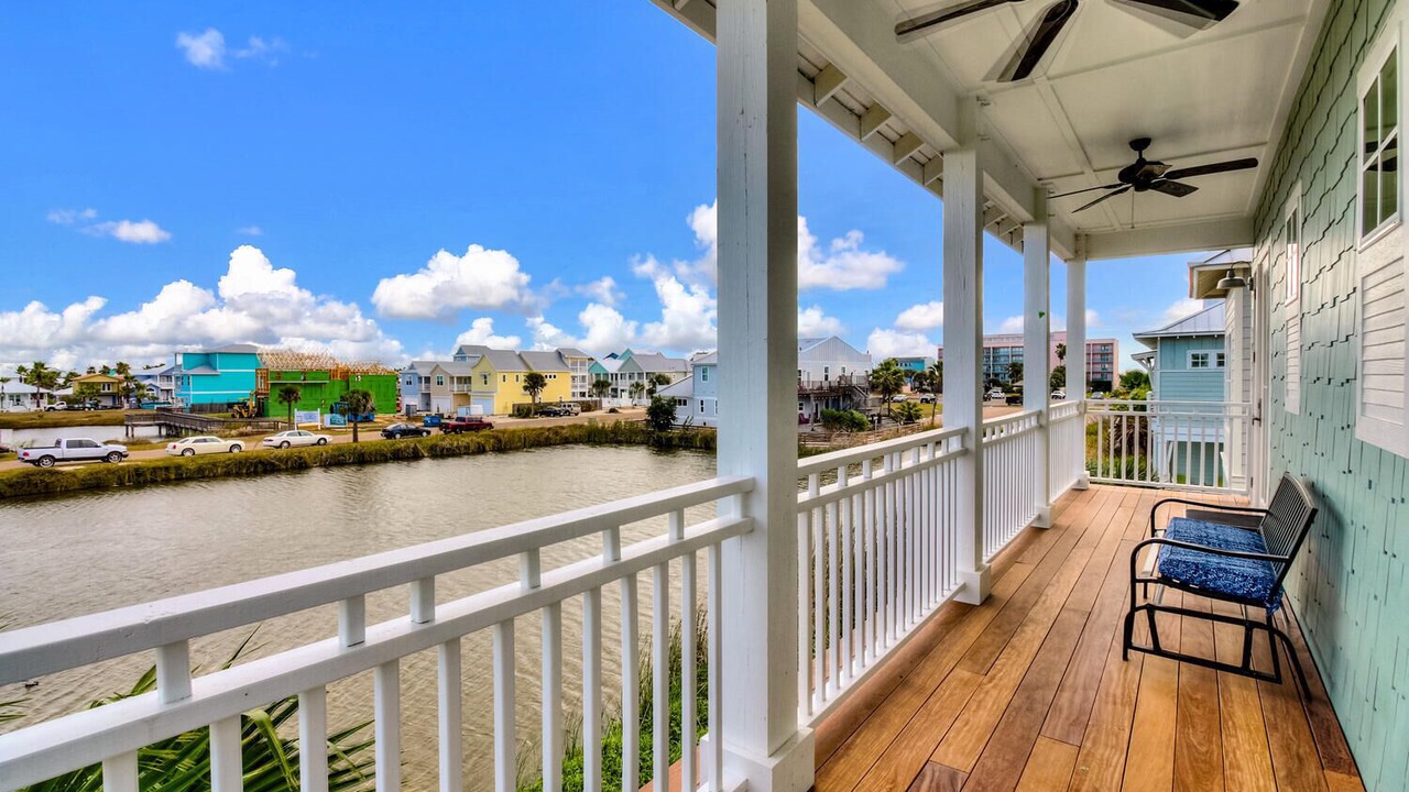Photo of Patio Balcony in Cinnamon Shore