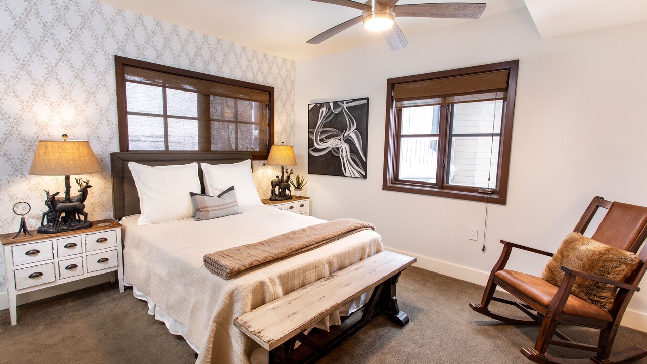 Photo of Bedroom in Sandpoint