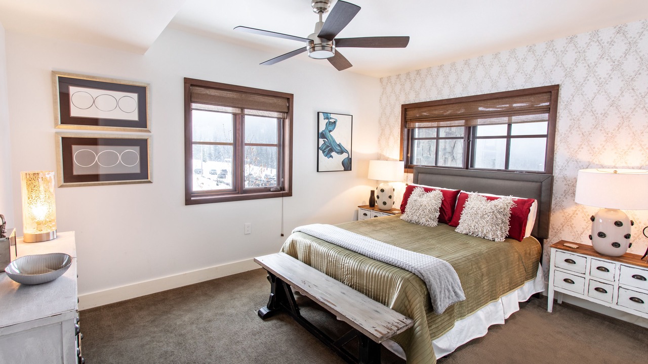 Photo of Bedroom in Sandpoint