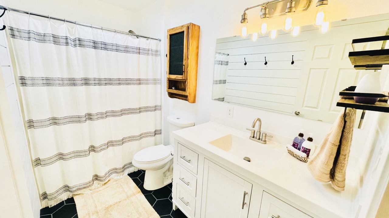 Photo of Bathroom in Quail Ridge