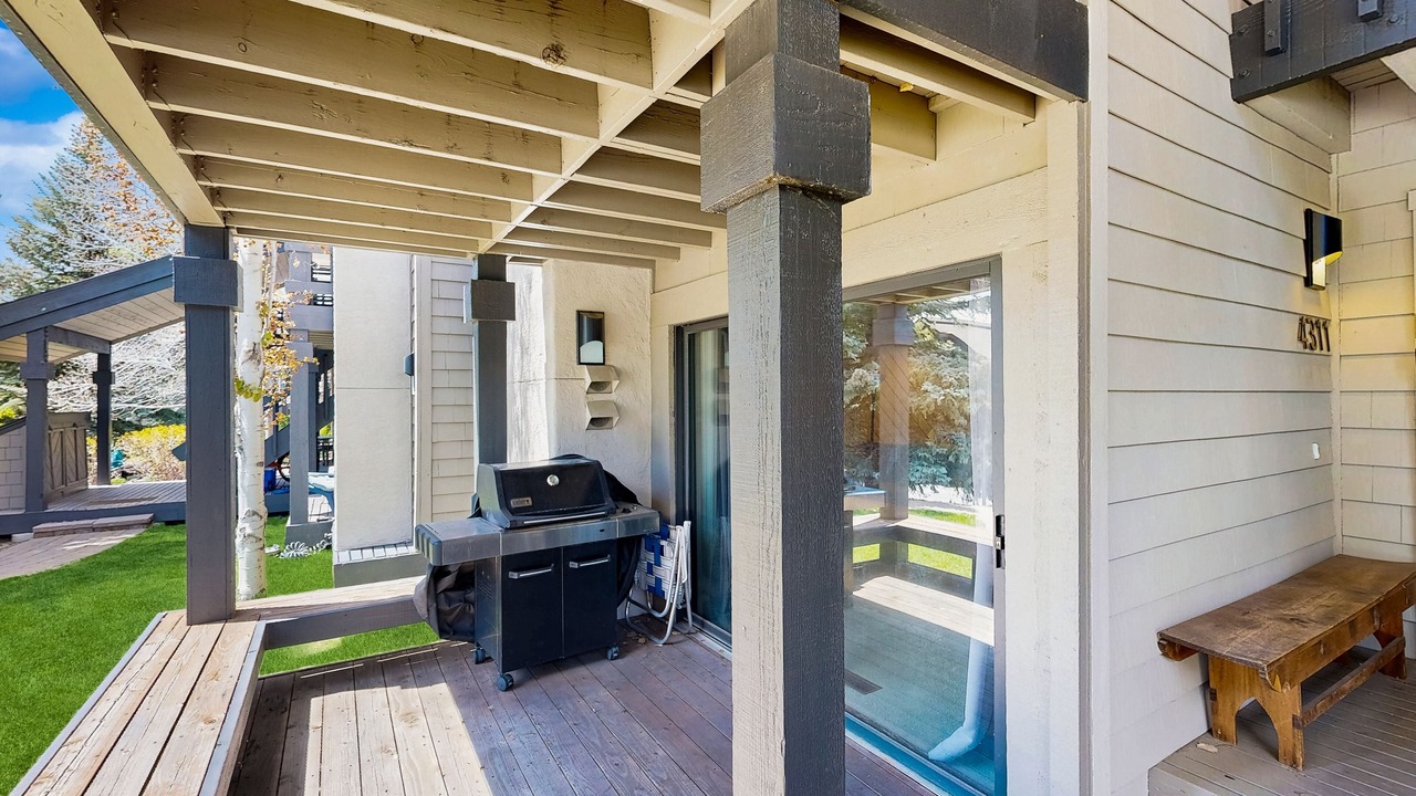 Photo of Patio Balcony in Elkhorn Village