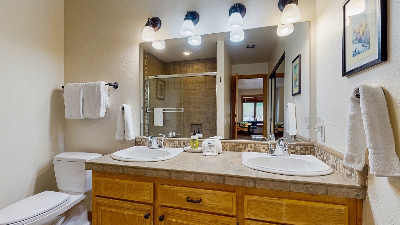 Photo of Bathroom in Elkhorn Village