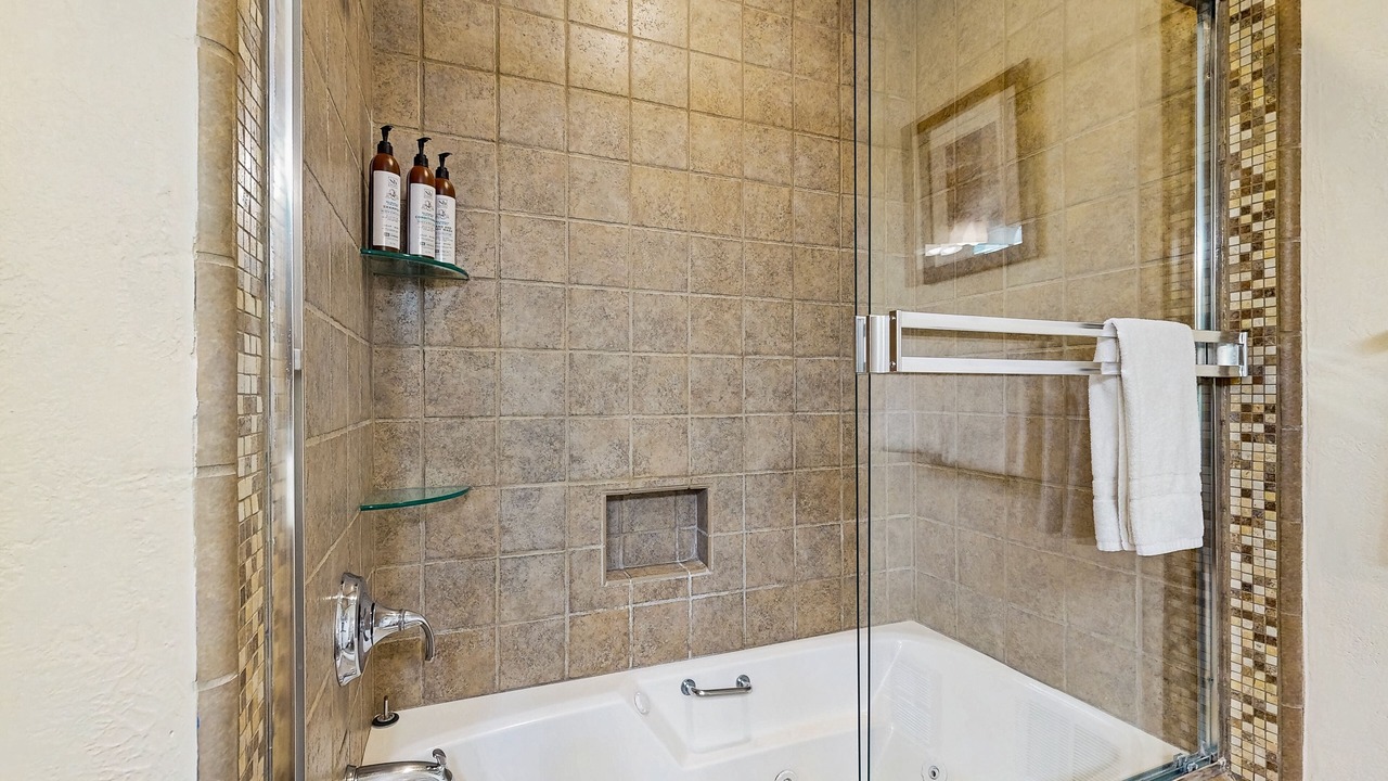 Photo of Bathroom in Elkhorn Village
