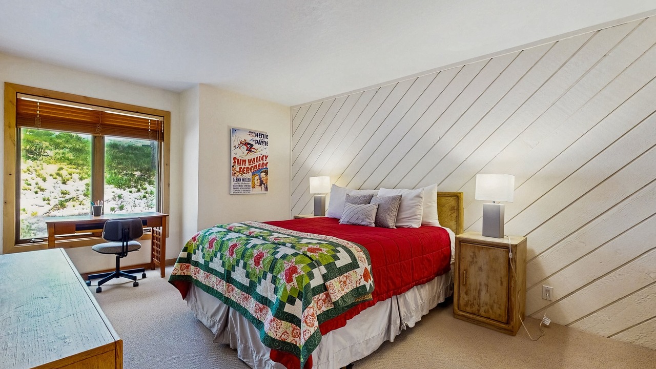 Photo of Bedroom in Elkhorn Village