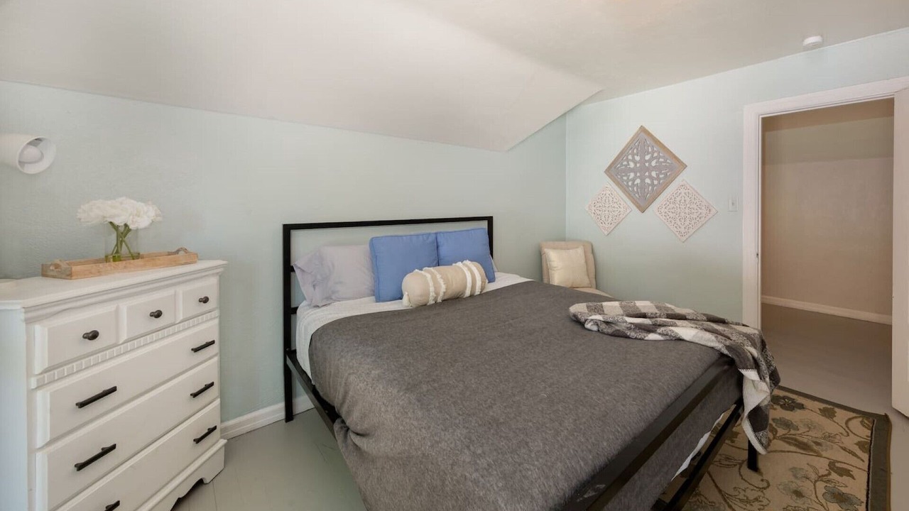 Photo of Bedroom in Caldwell