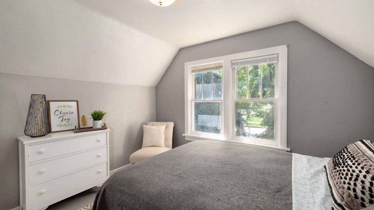 Photo of Bedroom in Caldwell