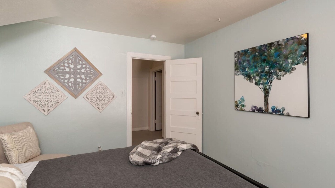 Photo of Bedroom in Caldwell