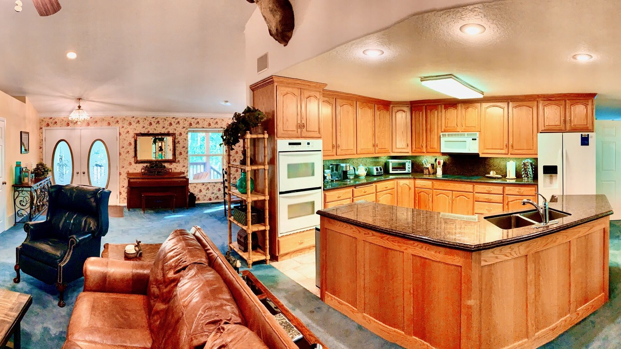 Photo of Bedroom in Island Park