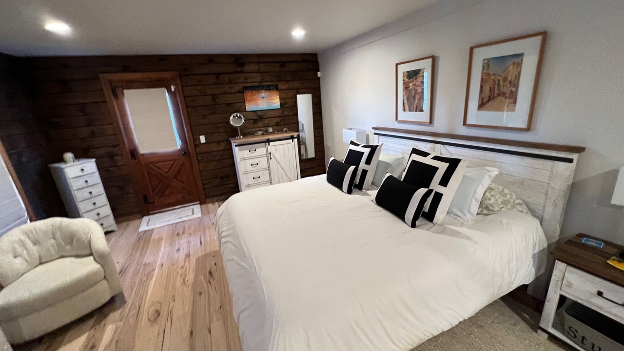 Photo of Bedroom in Ennis