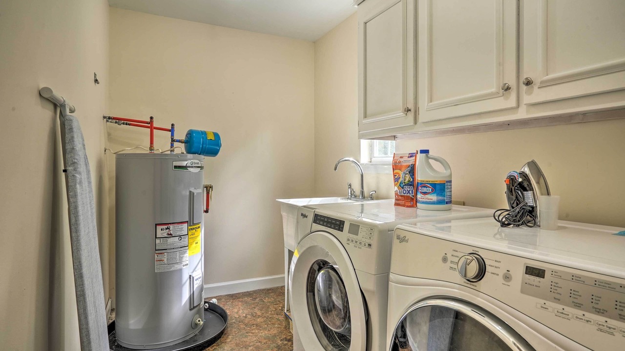 Photo of Bedroom in Huger