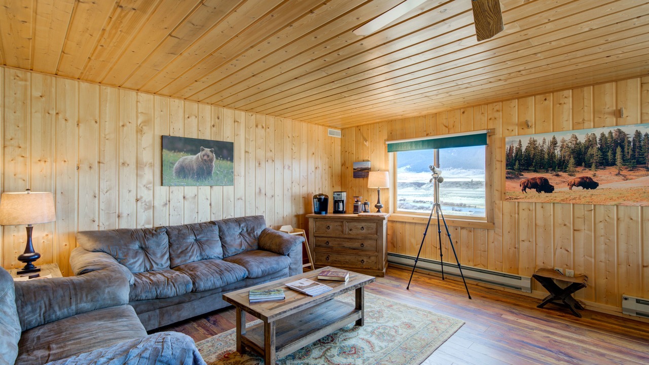 Photo of Livingroom in Cameron