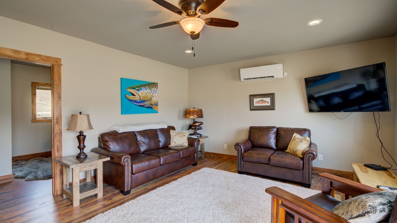 Photo of Livingroom in Cameron