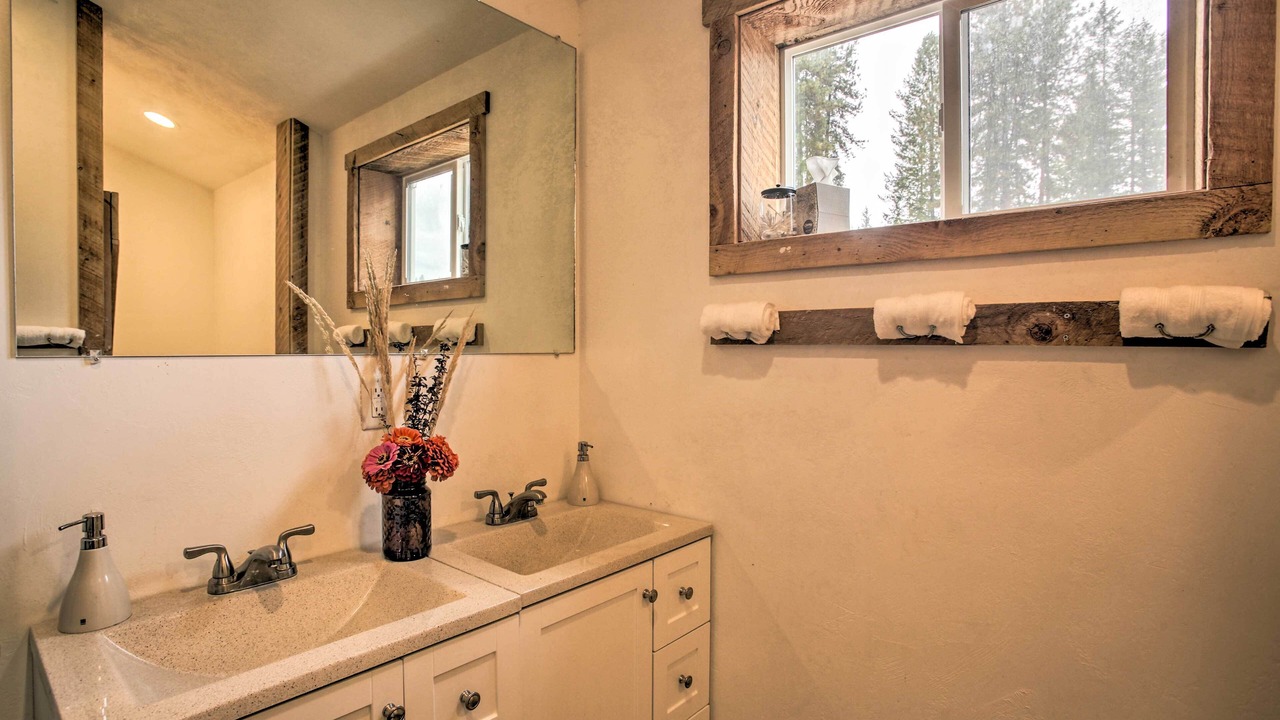 Photo of Bathroom in Kettle Falls