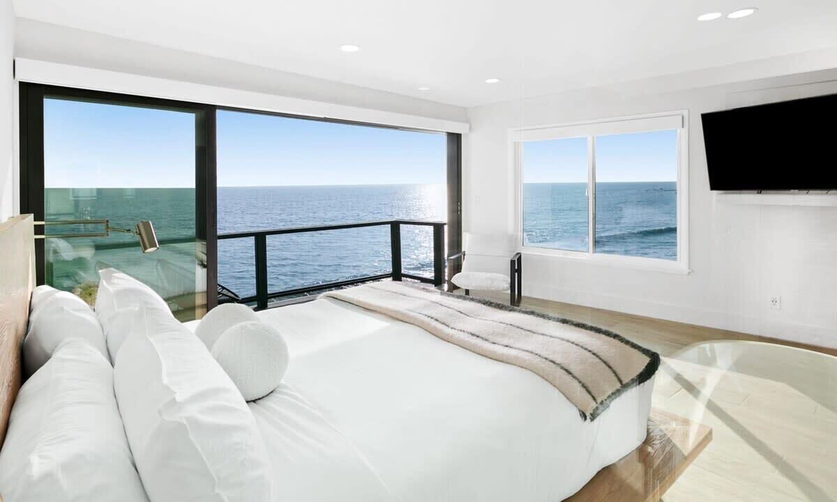 Photo of Others in Eastern Malibu