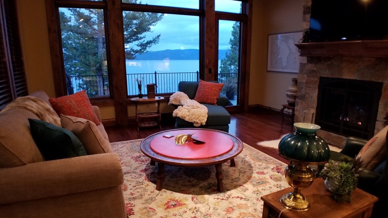 Photo of Livingroom in Lakeside