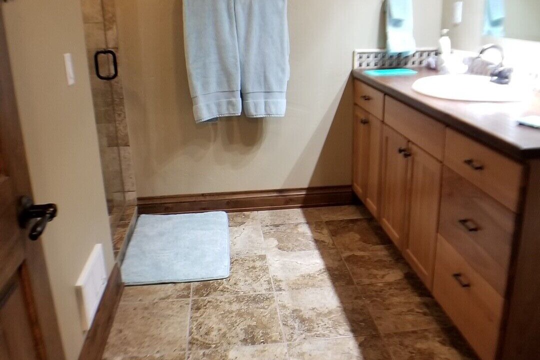 Photo of Bathroom in Lakeside