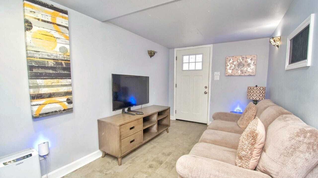 Photo of Livingroom in Collier Heights