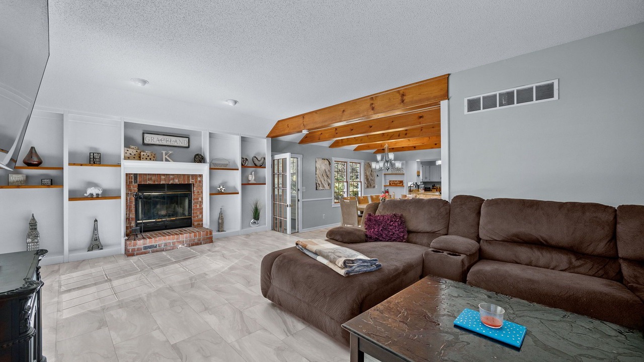 Photo of Livingroom in West Des Moines