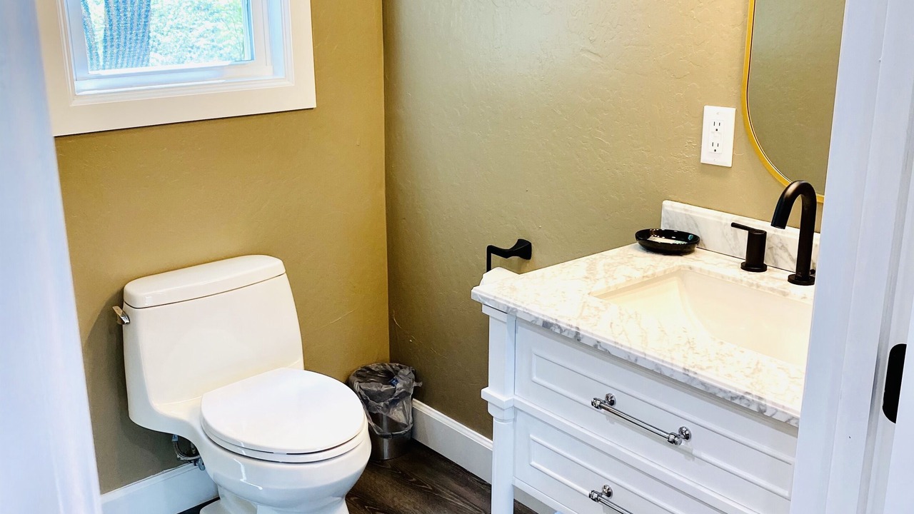 Photo of Bathroom in Mena