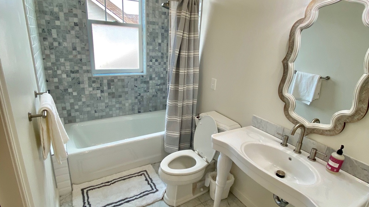 Photo of Bathroom in Four Corners