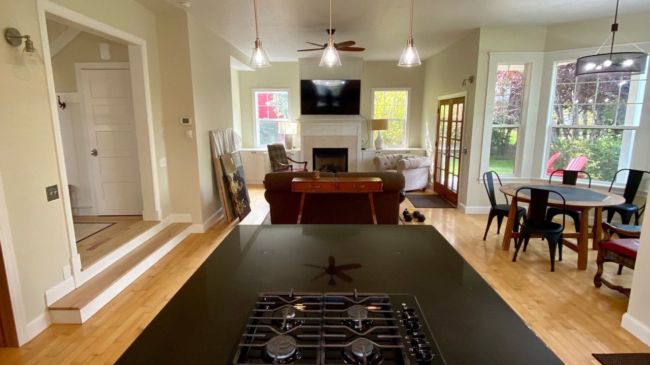 Photo of Livingroom in Four Corners