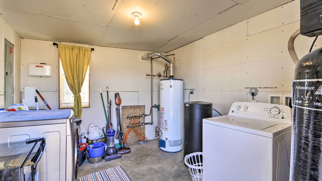 Photo of Bedroom in Shell