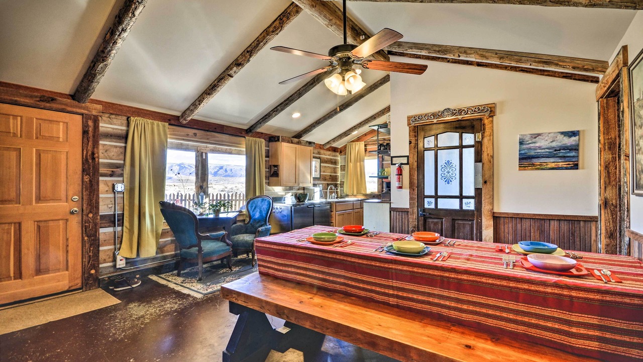 Photo of Livingroom in Shell