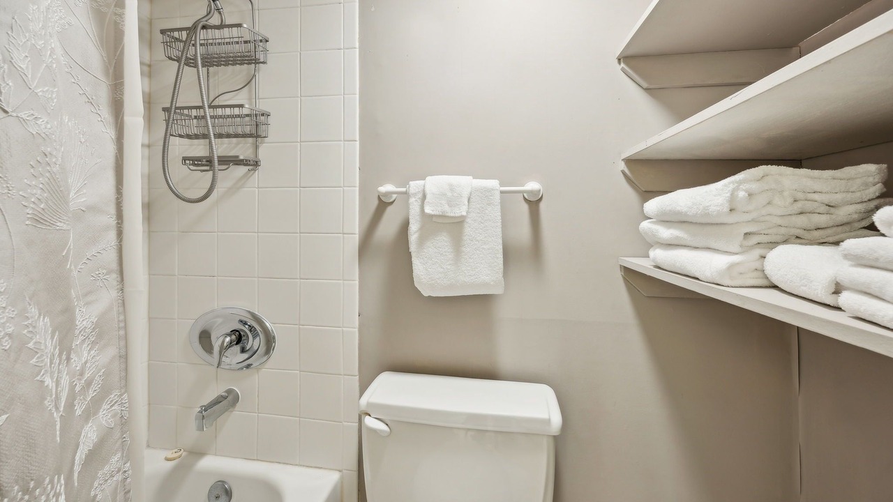 Photo of Bathroom in Fernandina Beach