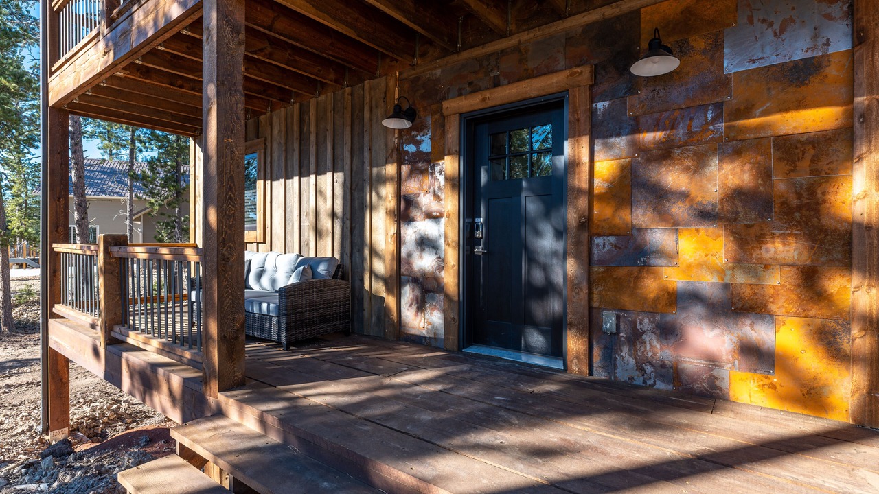Photo of Patio Balcony in Deadwood
