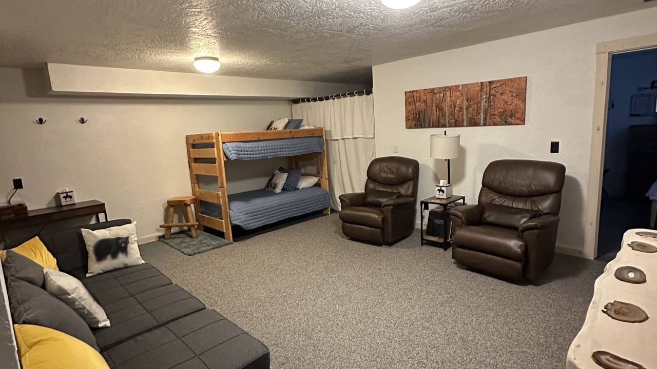 Photo of Livingroom in Cooke City-Silver Gate