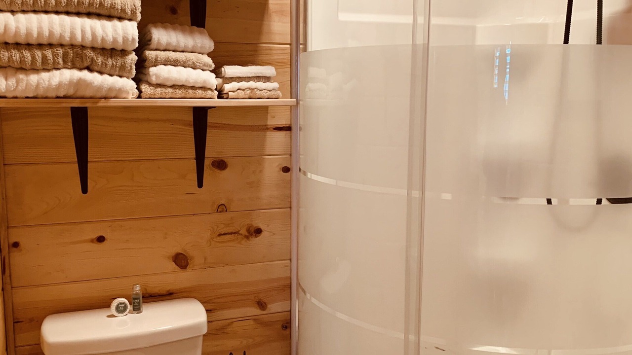 Photo of Bathroom in Ringold