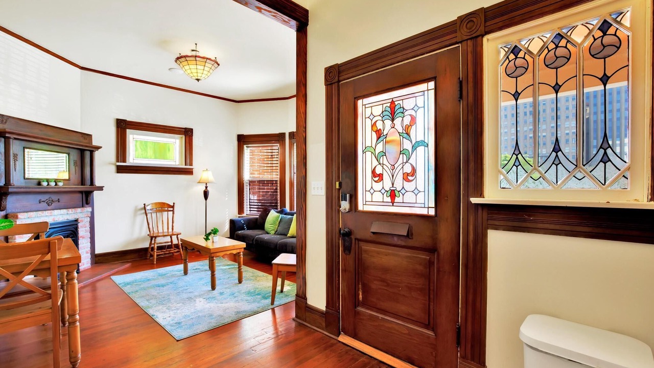 Photo of Livingroom in Downtown San Diego