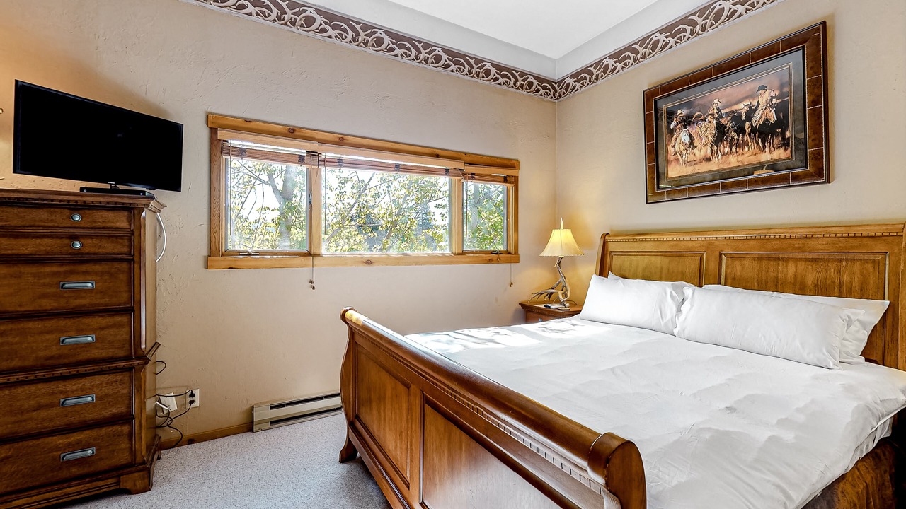 Photo of Bedroom in Moose Wilson Road