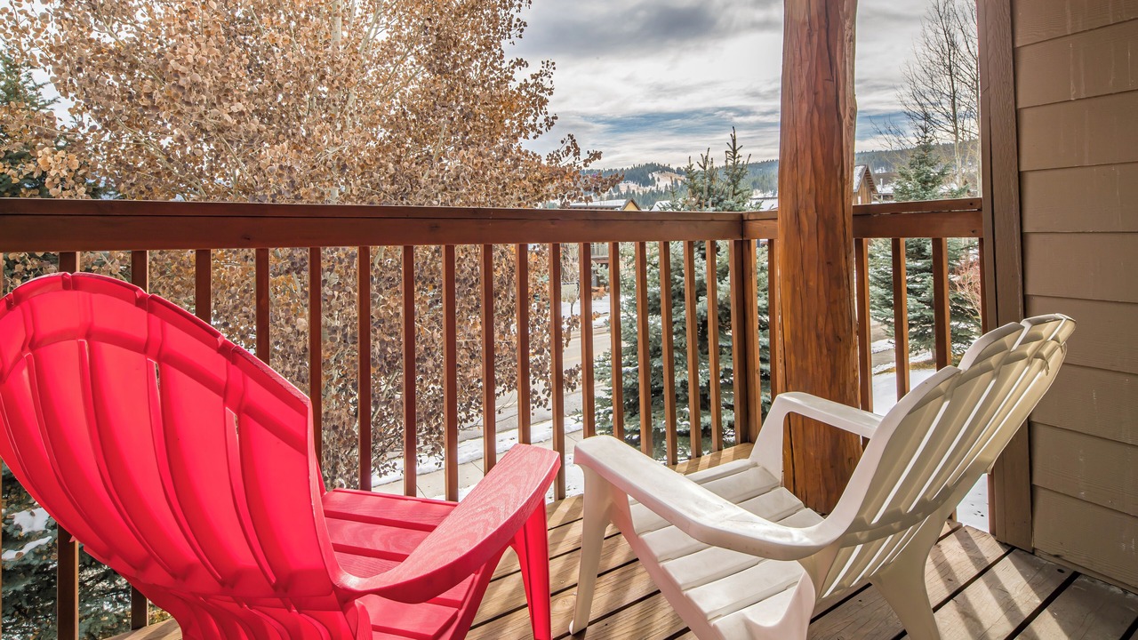 Photo of Patio Balcony in Big Sky