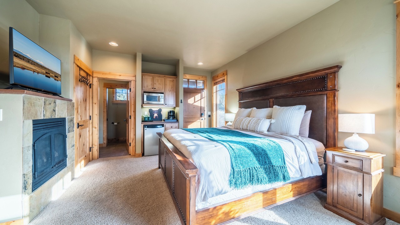Photo of Bedroom in Powell Butte