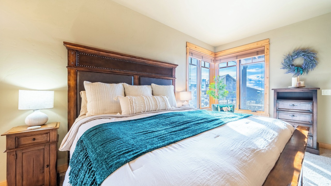 Photo of Bedroom in Powell Butte