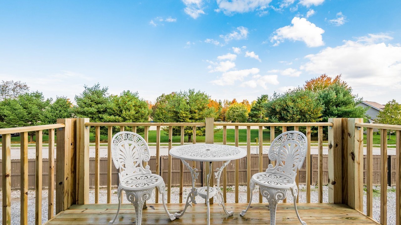 Photo of Patio Balcony in Lewis Center