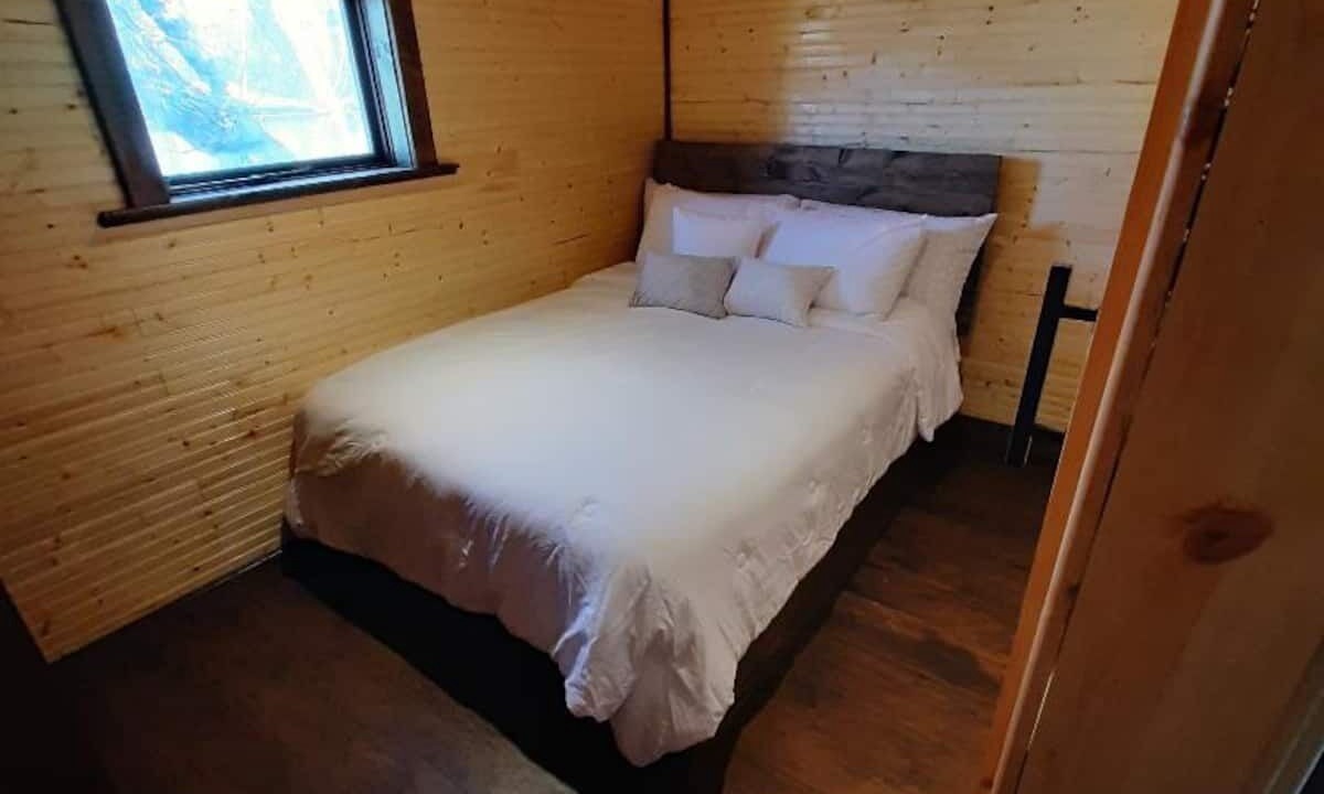 Photo of Bedroom in Glenrock