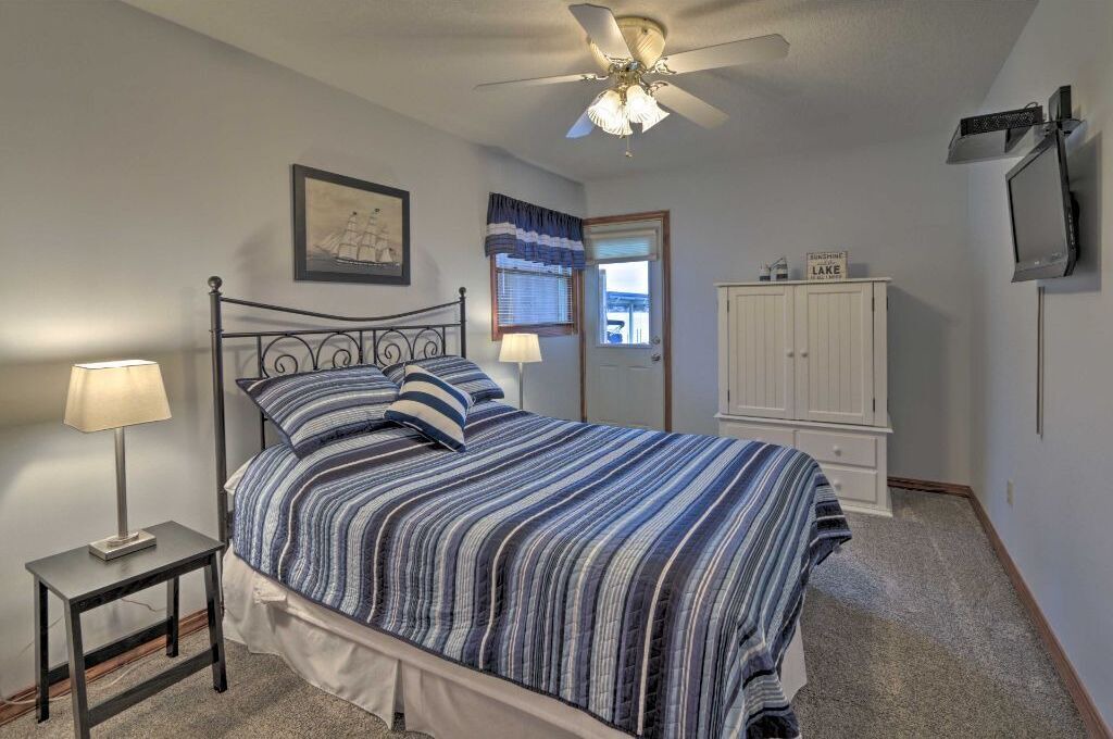 Photo of Bedroom in Russells Point