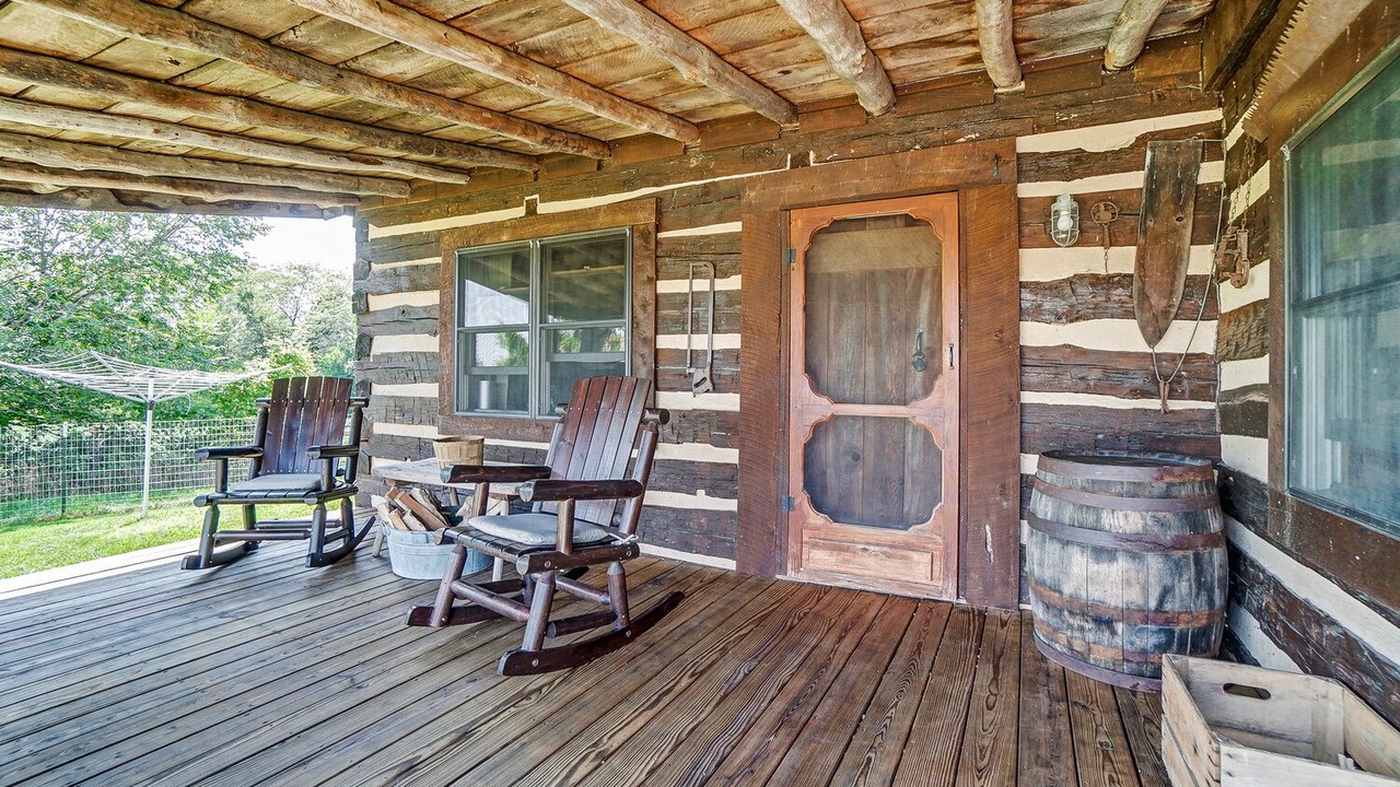 Photo of Outdoor in Dola