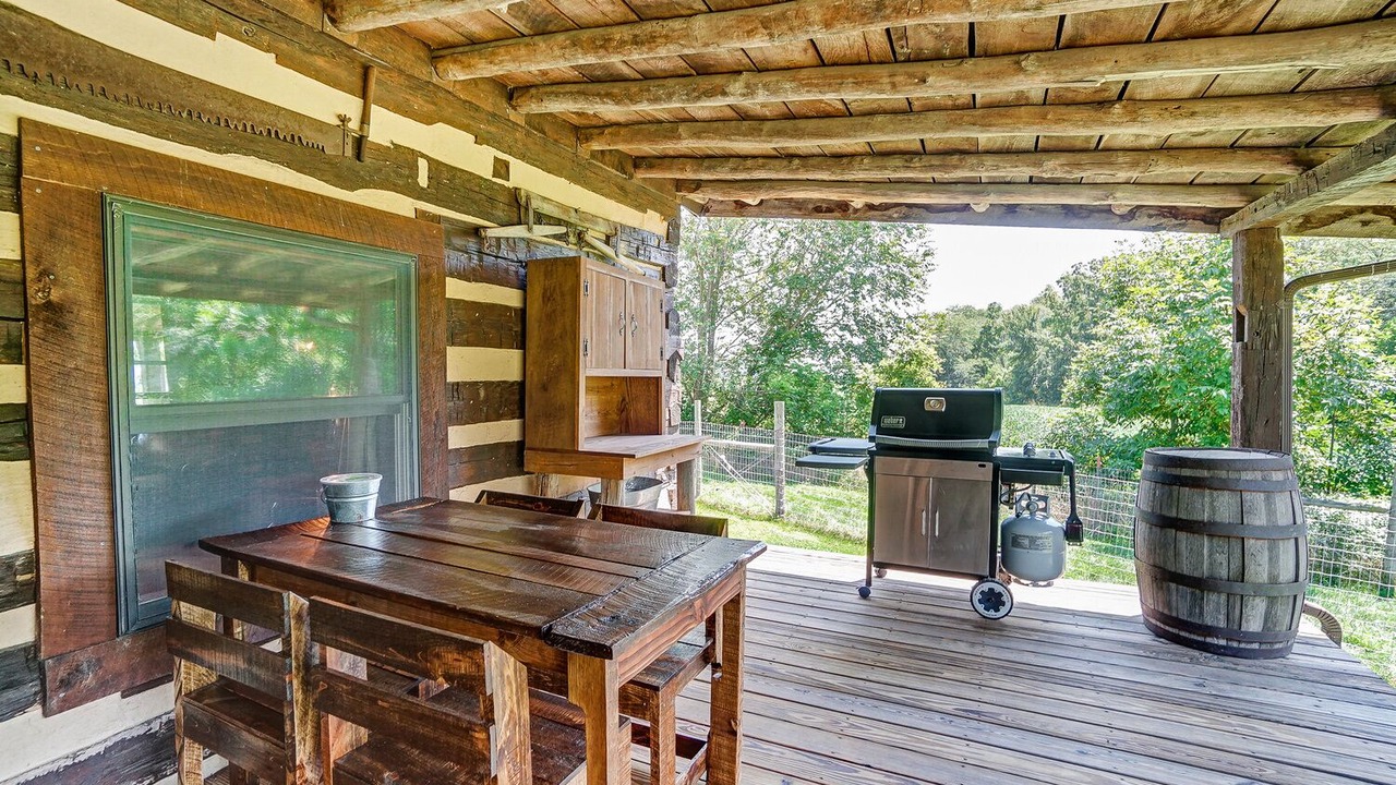 Photo of Outdoor in Dola