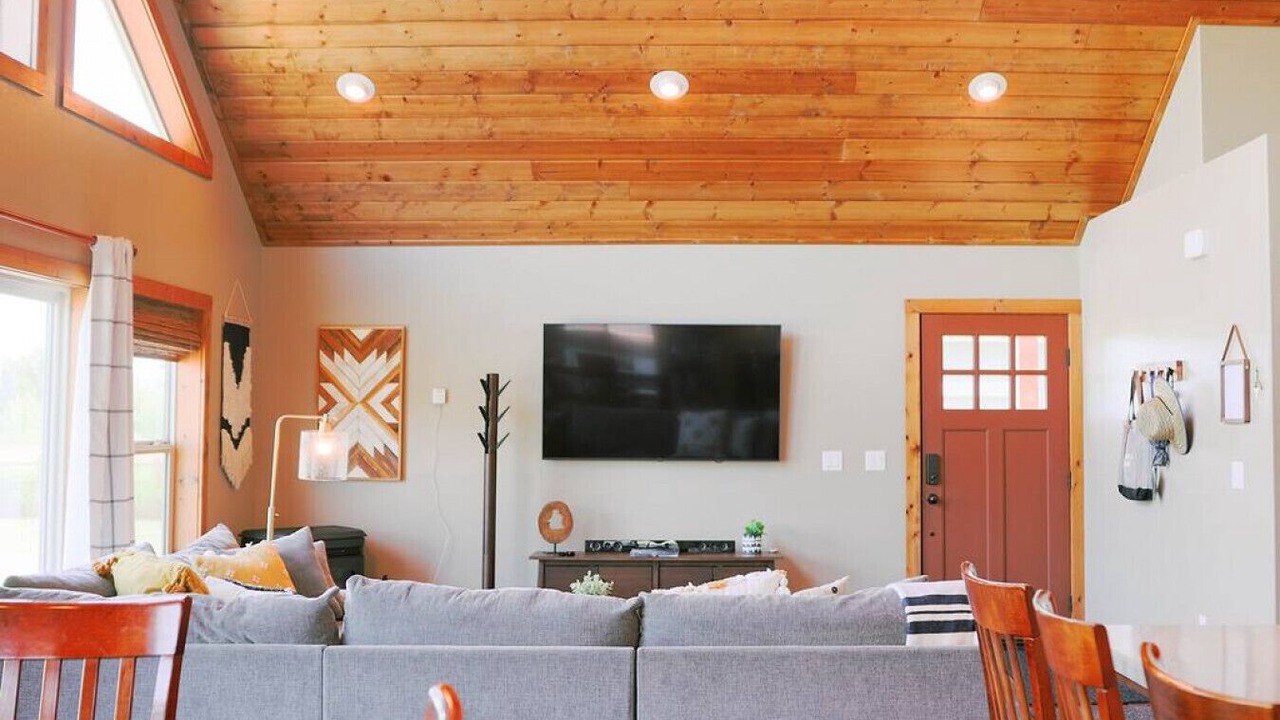 Photo of Livingroom in Fir Grove Estates