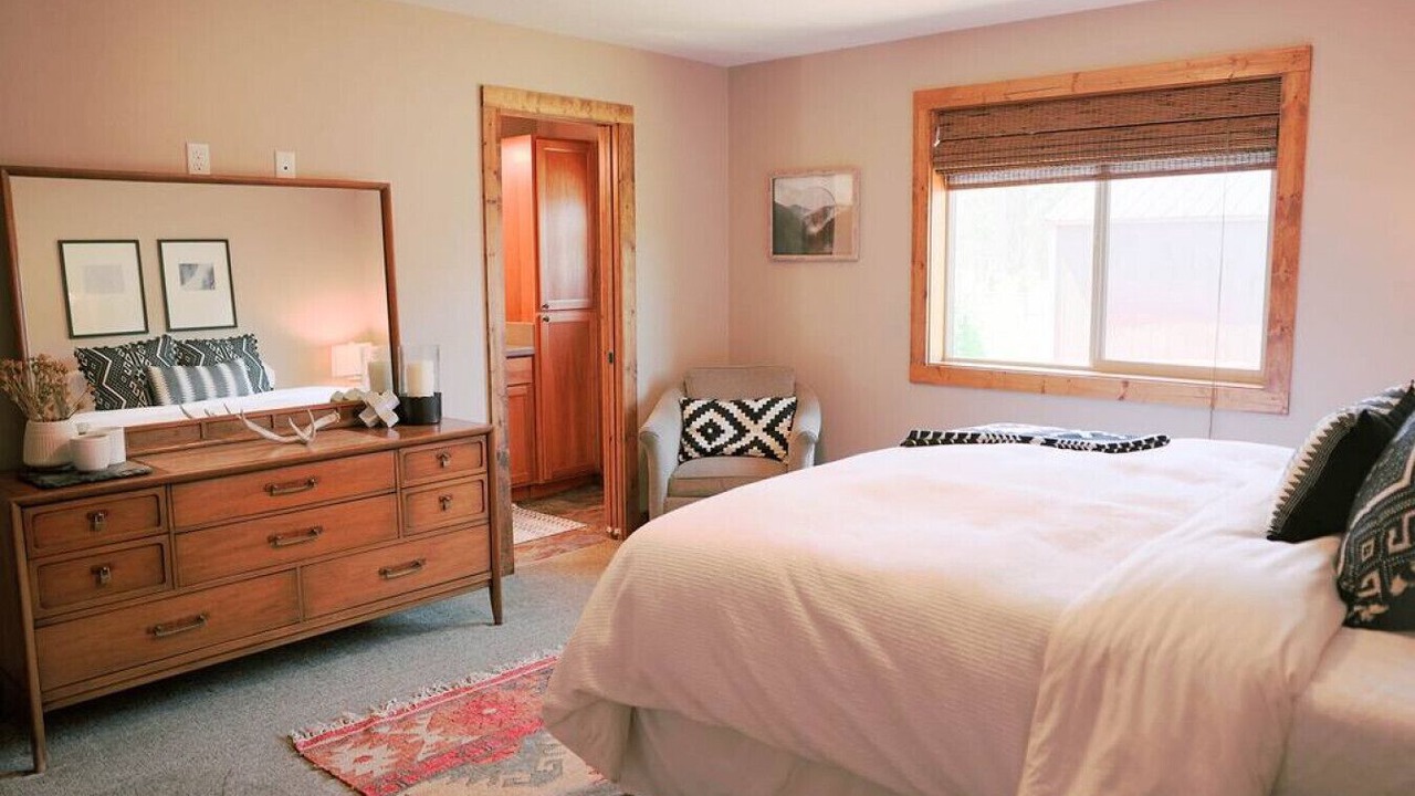 Photo of Bedroom in Fir Grove Estates