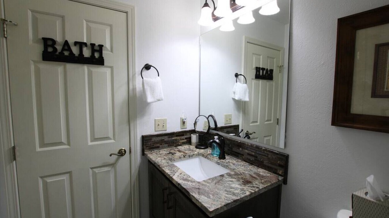 Photo of Bathroom in Cascade